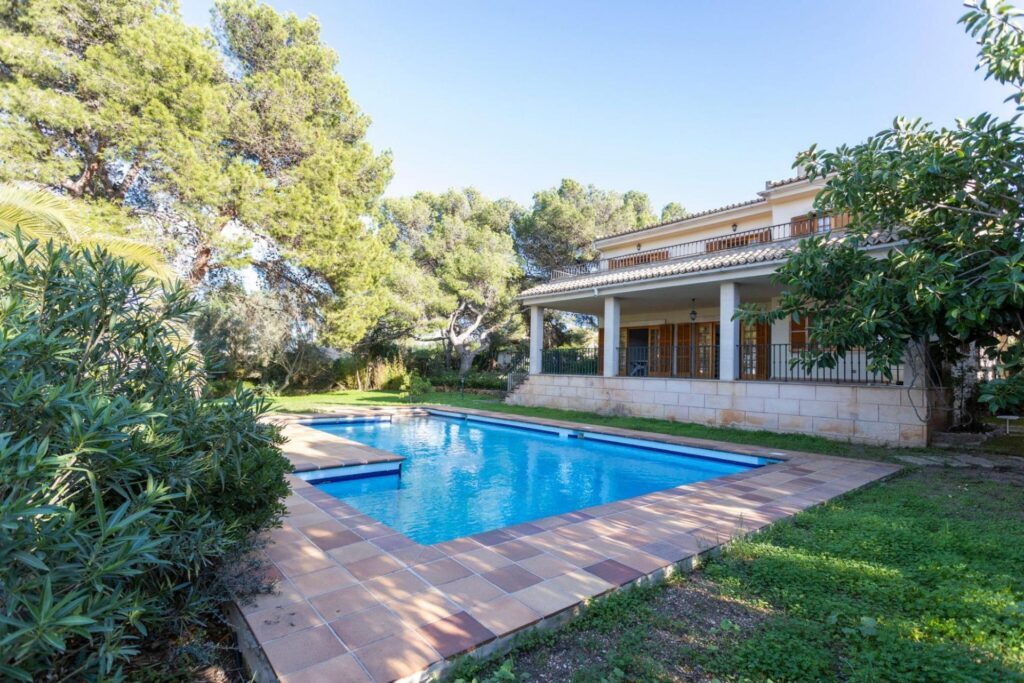 Einfamilienhaus mit Pool und Meerblick in Bellavista zu verkaufen