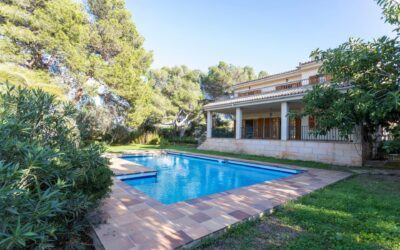 Einfamilienhaus mit Pool und Meerblick in Bellavista zu verkaufen