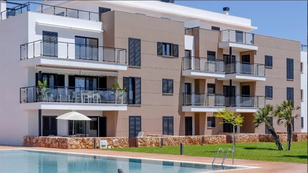 Neubau-Wohnungen zum Verkauf in Sa Coma, Mallorca